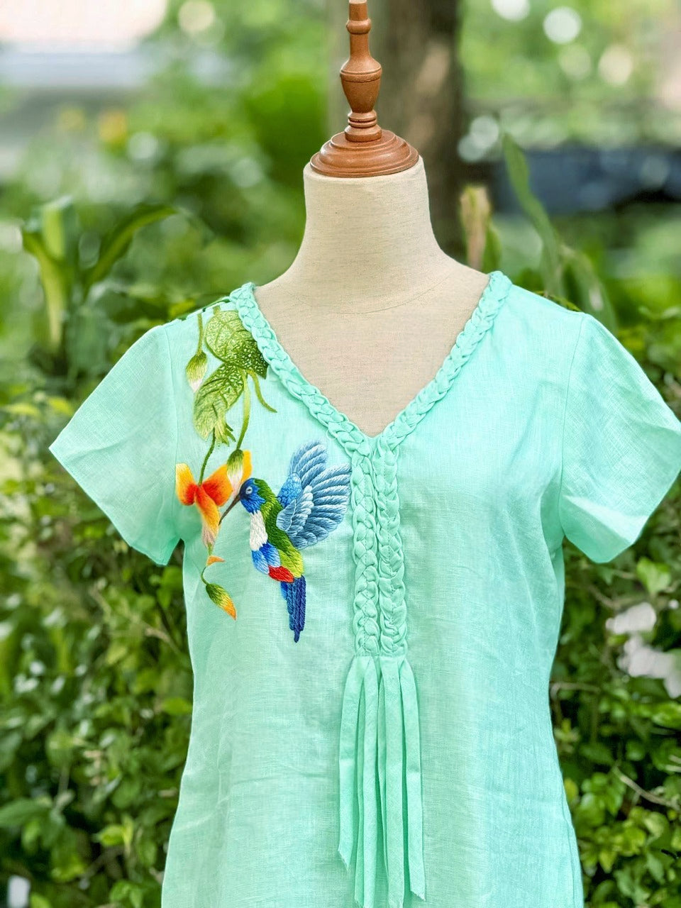 The humming bird embroidered linen dresses
