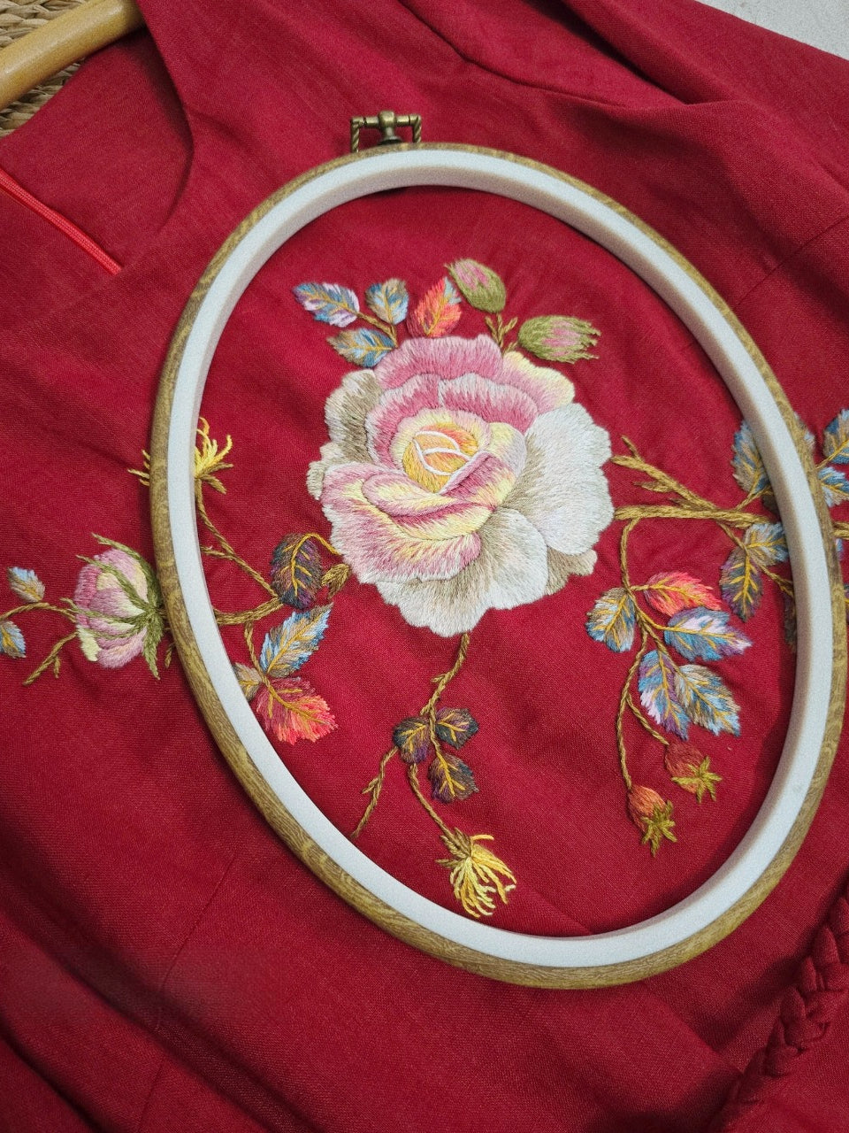 The roses embroidered linen dresses