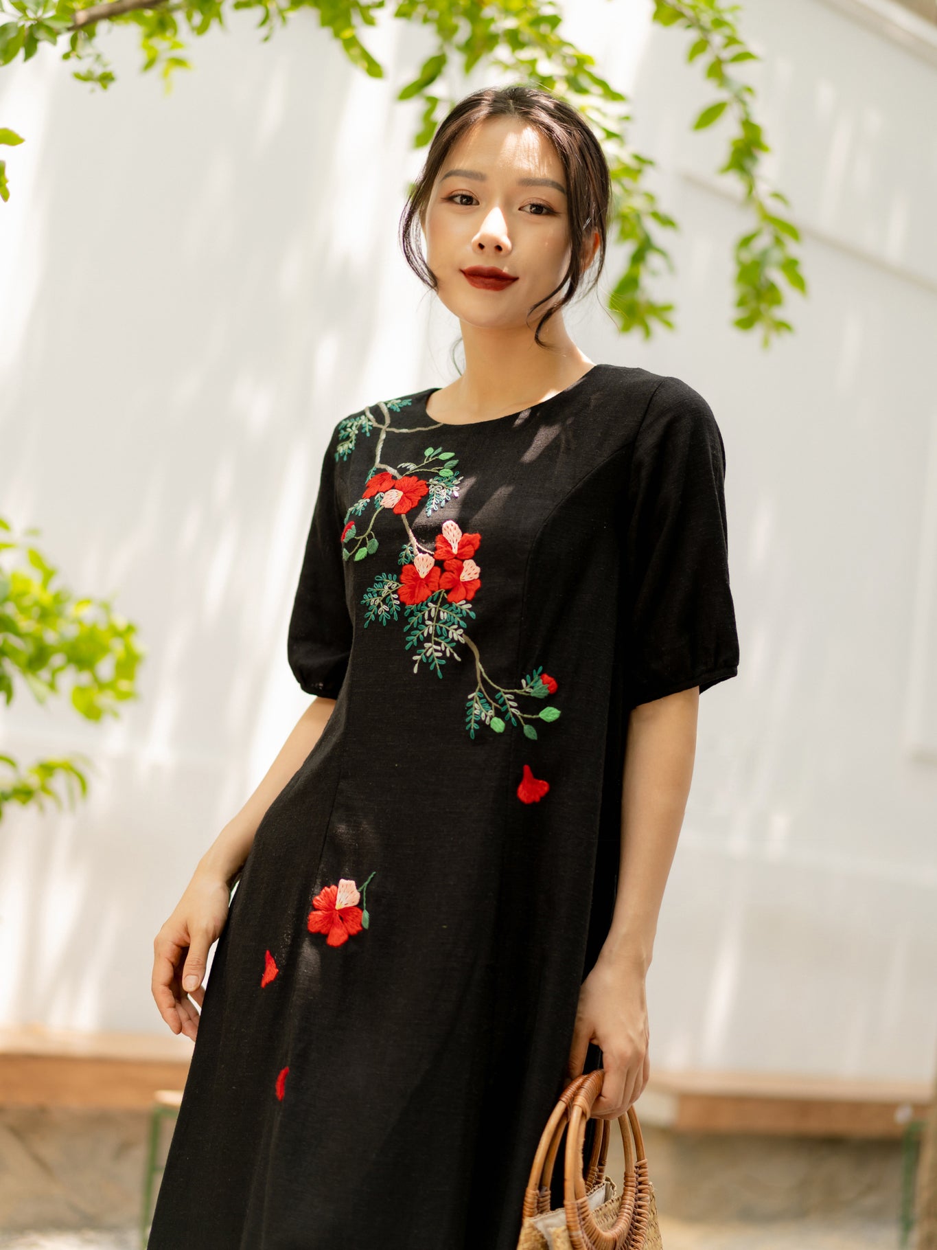 The phoenix flower embroidered linen dresses