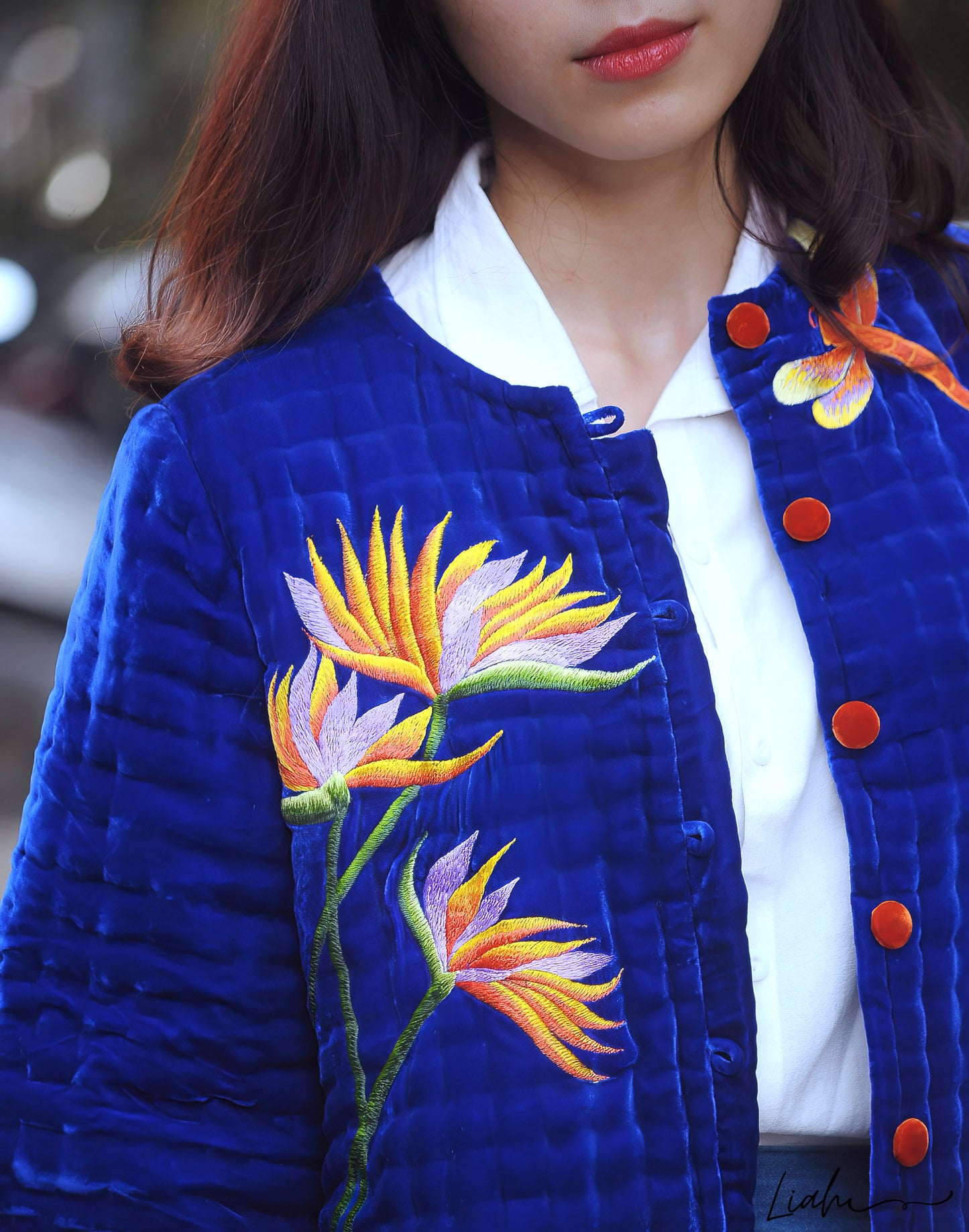 The bird of paradise flower and dragonfly embroidered velvet quilted jacket