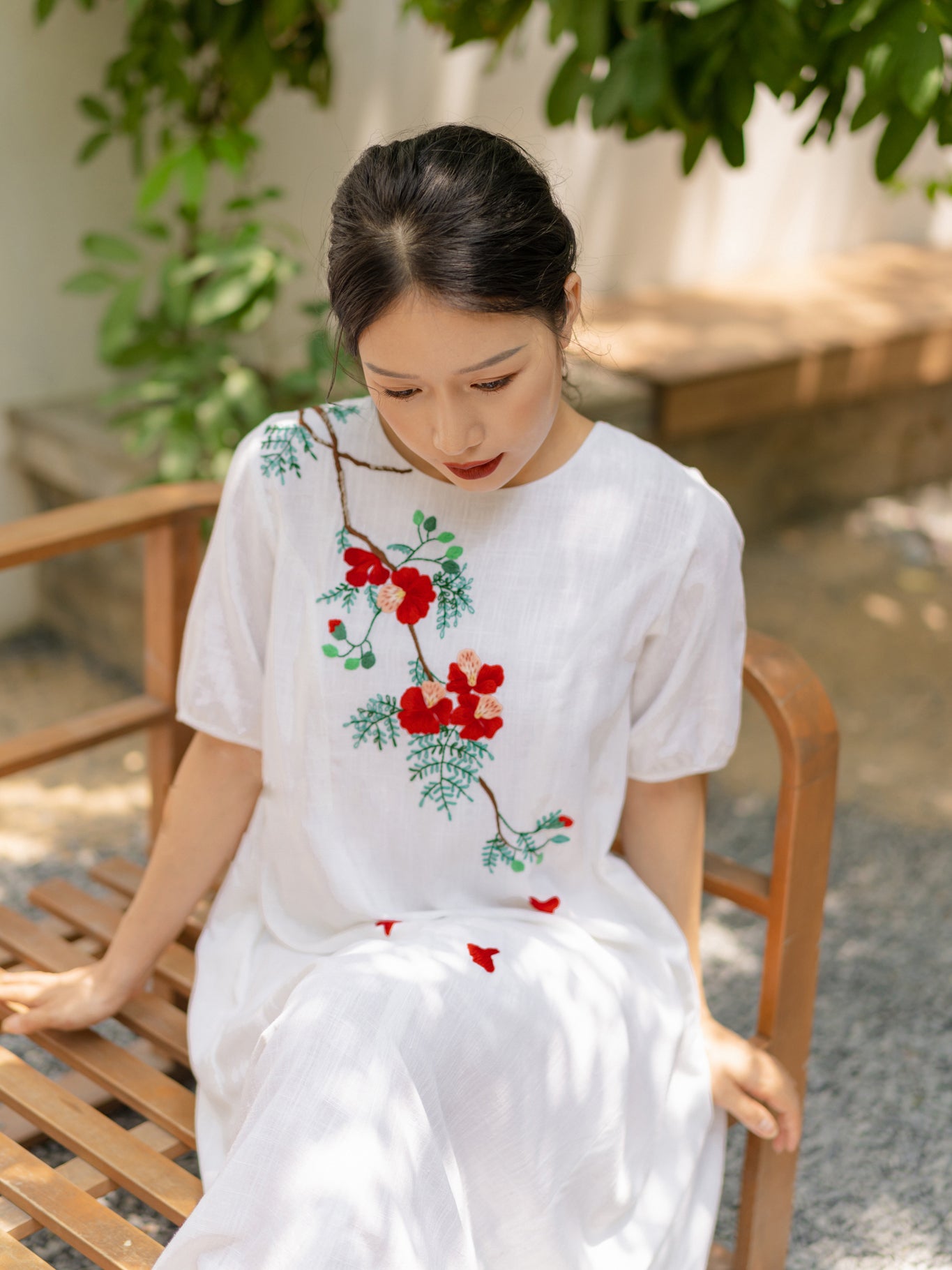 The phoenix flower embroidered linen dresses