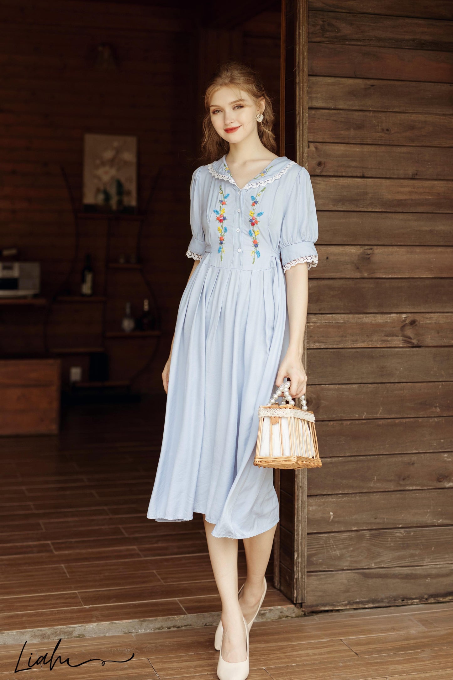 Wildflowers embroidered cotton dress