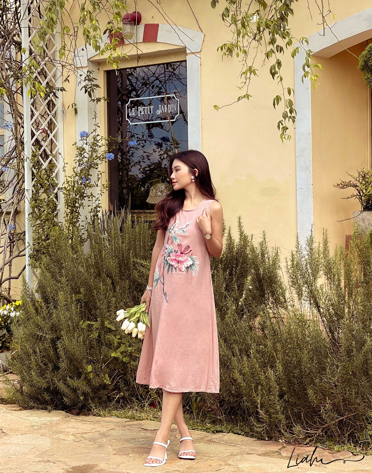 Flower and dragonfly embroidered linen dresses